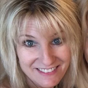 Meet your Posher, Angeline